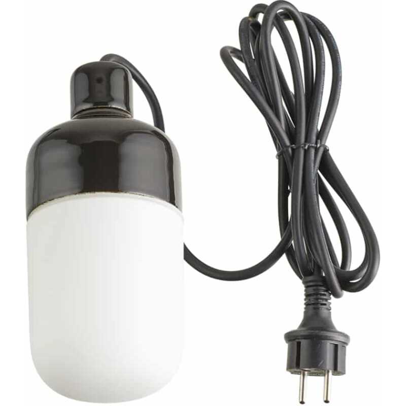 Ohm Pendel Outdoor 100/215 Svart Matt Opal 3m Svart gummikabel m stickpropp IP44 E27 40W