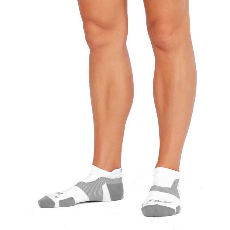 2XU Vectr Light Cushion No Show Sock White/Grey 2XU Vectr Light Cushion No Show Sock White/Grey